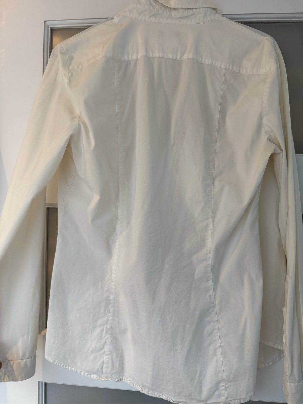 Burberry 🤍 - Picture 3 of 3